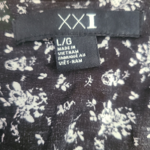 V neck dress with pockets - Picture 4 of 4